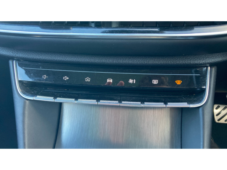 MG Hs 1.5 T-GDI Exclusive 5dr DCT Petrol Hatchback